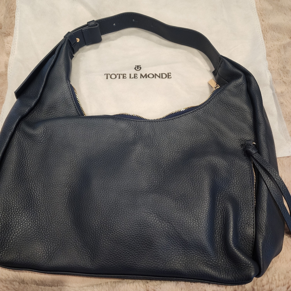 Tote Le Monde Navy Blue Genuine Leather Bag